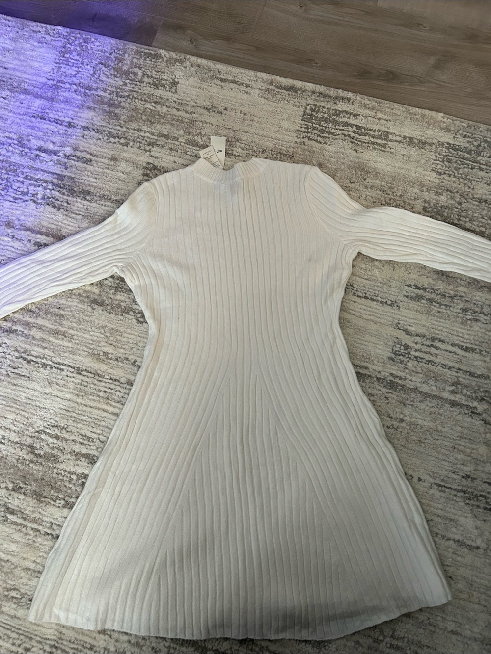 NWT Hollister Women’s Ribbed Long-Sleeve Knit Dress - Cream. brand new XXL - Picture 4 of 4